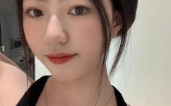 进入英语课代表腿中间作文